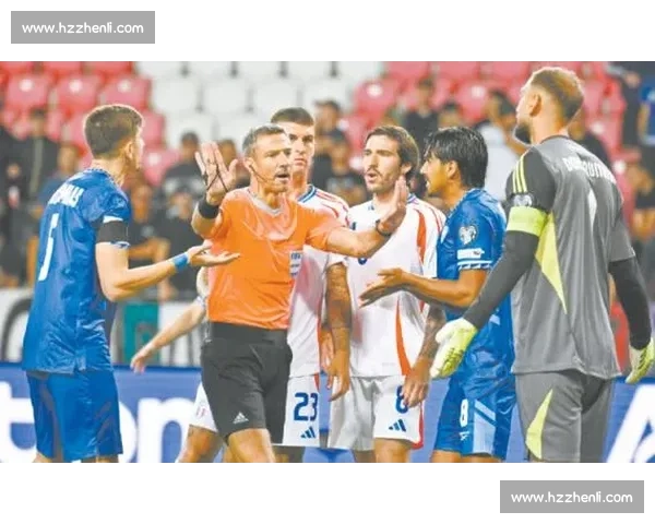 意以世预赛突发:两球迷冲场被安保拦截 意以世预赛突发:两球迷冲场被安保拦截